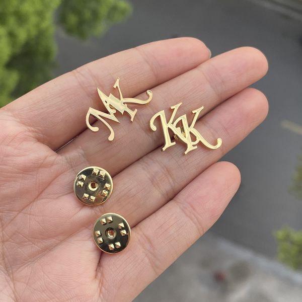 pins brooches 3umeter customized letter brooch men women stainless steel personality name pin gift 230704, Gray
pins brooches 3umeter customized letter brooch men women stainless steel personality name pin gift 230704, Gray