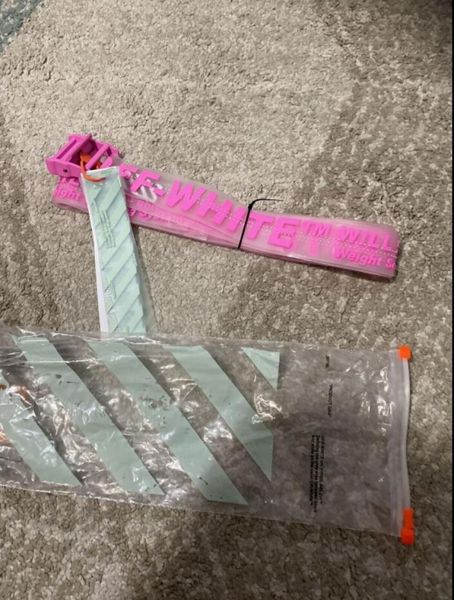 2020 off belts pink clear belt rubber pvc transparent industrial iron buckle belt designer white brand belts ship9154591, Black;green
2020 off belts pink clear belt rubber pvc transparent industrial iron buckle belt designer white brand belts ship9154591, Black;green