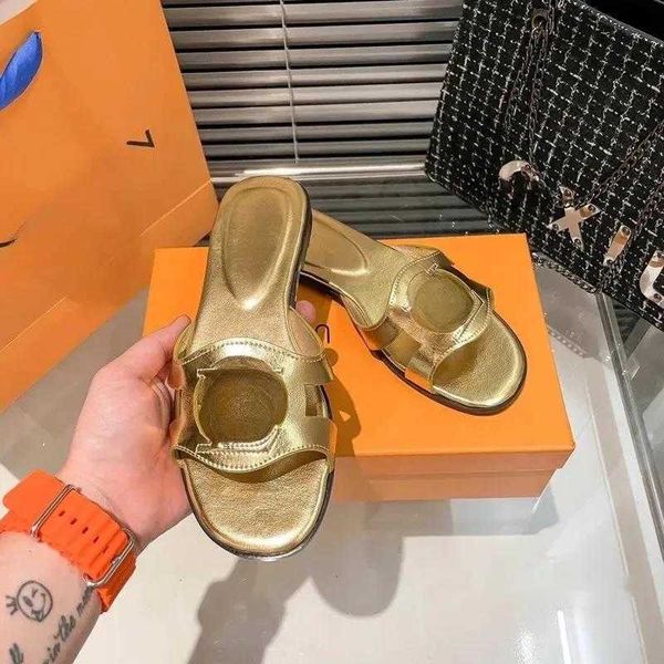 2023-designer sandals slippers summer genuine leather flat bottom hollow out slippers women's casual fashion open toe flip flop print s, Black
2023-designer sandals slippers summer genuine leather flat bottom hollow out slippers women's casual fashion open toe flip flop print s, Black