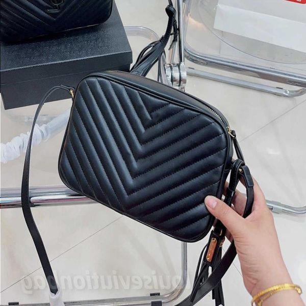 lm40156v luxurys designer genuine leather women bag high-quality messenger shoulder handbag purse bag shoulder bags camera bag 104172 pltbt
lm40156v luxurys designer genuine leather women bag high-quality messenger shoulder handbag purse bag shoulder bags camera bag 104172 pltbt