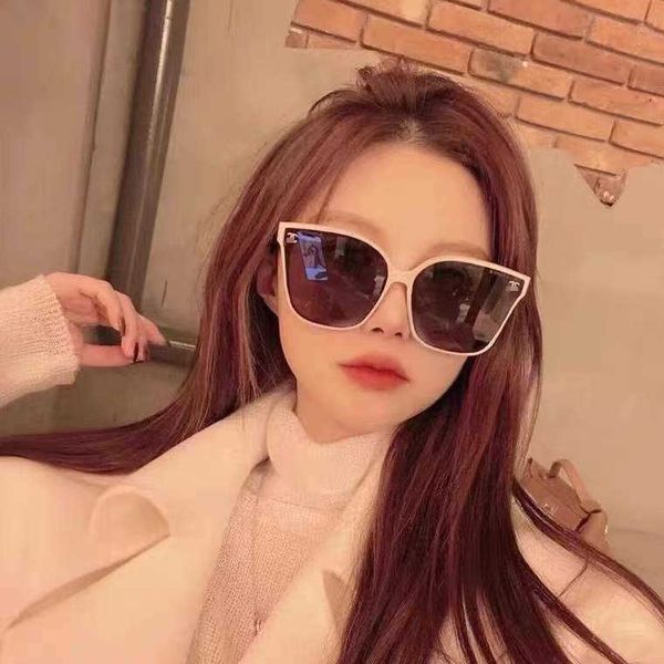 new online red fashion small fragrance women's ins metal trend couples sunshade sunglasses uv protection, White;black
new online red fashion small fragrance women's ins metal trend couples sunshade sunglasses uv protection, White;black