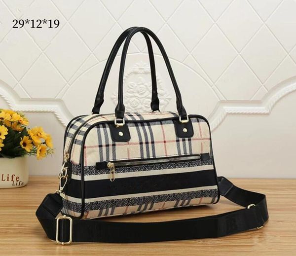 chain crossbody bag handbag purse leather cluth wallet flap messenger bags plaid war horse pattern adjustable strap magnetic buckle internal
chain crossbody bag handbag purse leather cluth wallet flap messenger bags plaid war horse pattern adjustable strap magnetic buckle internal