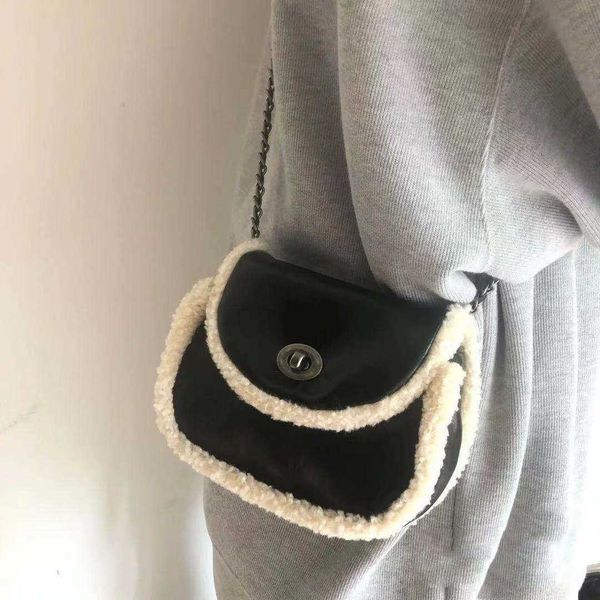 autumn and winter lamb hair saddle bag women's fashion simple chain bag women's bag one shoulder crossbody bag small bag girl
autumn and winter lamb hair saddle bag women's fashion simple chain bag women's bag one shoulder crossbody bag small bag girl