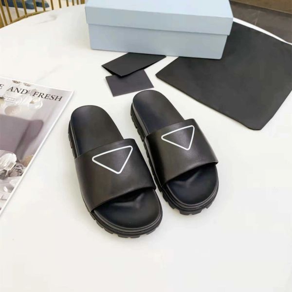 with box 2021 luxury designer women slippers leather comfortable thick soled scuffs fashion summer outdoor beach ladies flat mx, Black
with box 2021 luxury designer women slippers leather comfortable thick soled scuffs fashion summer outdoor beach ladies flat mx, Black