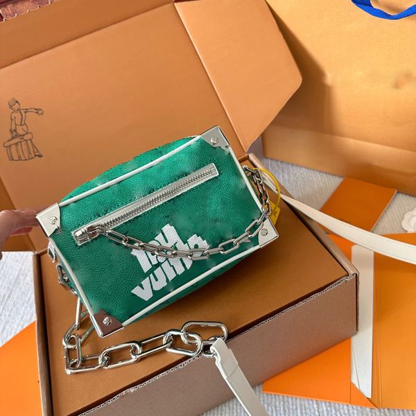 louls vttn minisofttrunk designer crossbody bag green box bag luxurys handbags fashion shoulder bag totebag womens purses wallet full print
louls vttn minisofttrunk designer crossbody bag green box bag luxurys handbags fashion shoulder bag totebag womens purses wallet full print