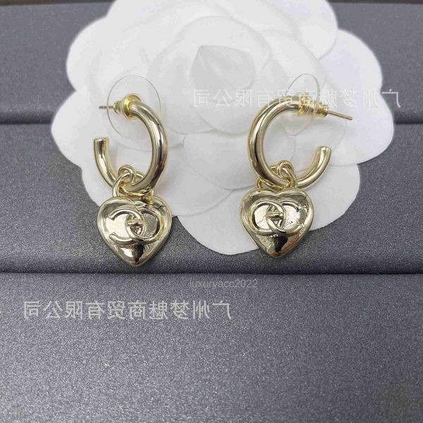 earrings luxury new 3d smooth face love double fashion simple and versatile embossed letter premium, Golden
earrings luxury new 3d smooth face love double fashion simple and versatile embossed letter premium, Golden