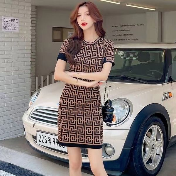 women casual dresses designer for woman summer classic vintage knit dress fashion clothes full letter luxurious senior short sleeves long sl, Black;gray
women casual dresses designer for woman summer classic vintage knit dress fashion clothes full letter luxurious senior short sleeves long sl, Black;gray