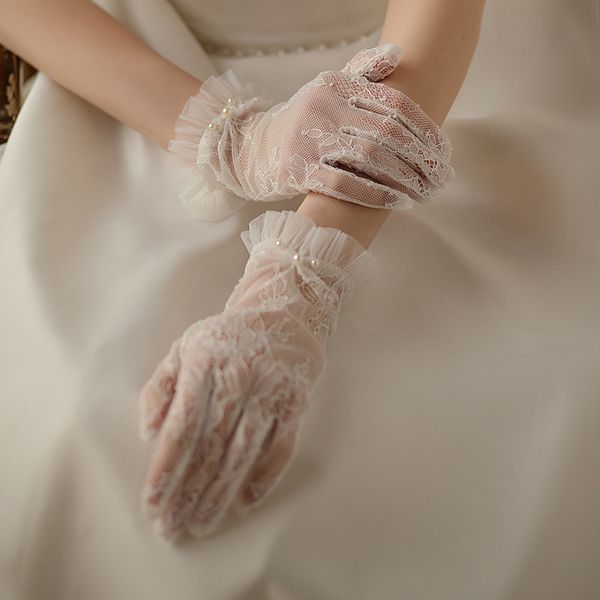 short gloves lace bridal gloves 2023 new arrival lace with pearls elegant style full fingers, White
short gloves lace bridal gloves 2023 new arrival lace with pearls elegant style full fingers, White