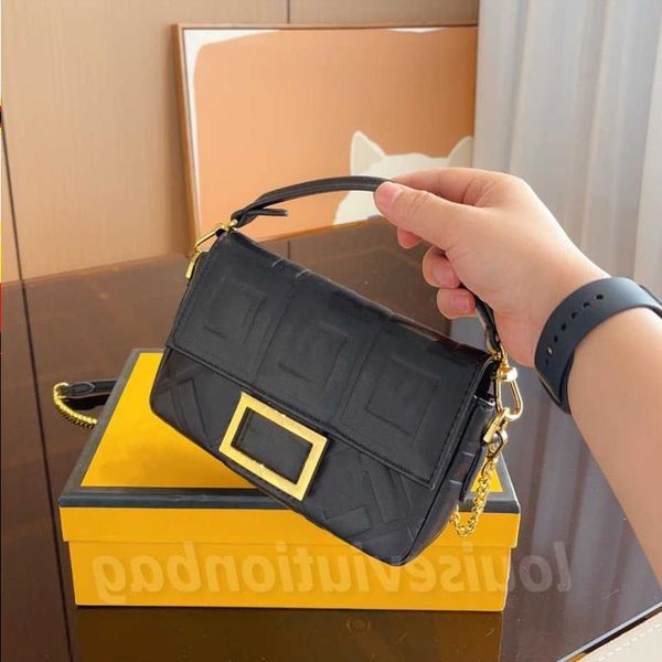 lm40156v baguette shoulder bags designers handbags purses embossed letter crossbody bag quality women underarm bag 752873 odlbt
lm40156v baguette shoulder bags designers handbags purses embossed letter crossbody bag quality women underarm bag 752873 odlbt