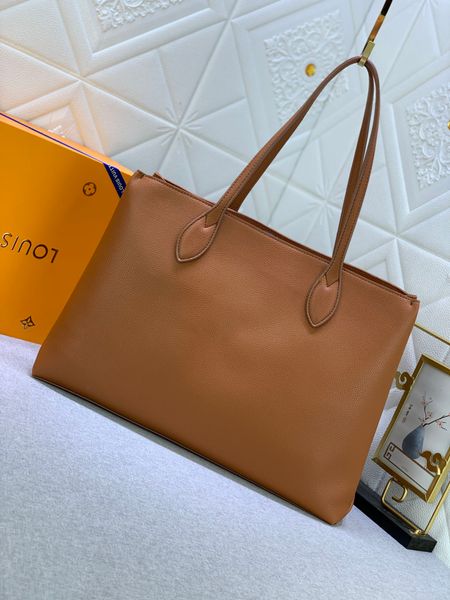 luxurys designer lockme bag black grained leather flap carrying shoulder bag womens easily switch large capacity calfskin handle bags cross
luxurys designer lockme bag black grained leather flap carrying shoulder bag womens easily switch large capacity calfskin handle bags cross