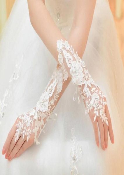 beautiful highgrade refined car bone flowers lace handmade bead piece korean wedding dress wedding fingerless gloves4256219, White
beautiful highgrade refined car bone flowers lace handmade bead piece korean wedding dress wedding fingerless gloves4256219, White