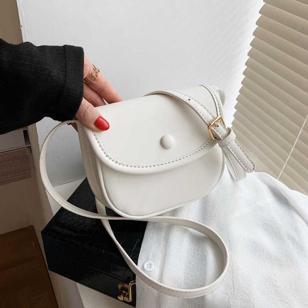 western style saddle bag summer new single shoulder cross bag women's half round bag small fresh fashion pure color bag
western style saddle bag summer new single shoulder cross bag women's half round bag small fresh fashion pure color bag
