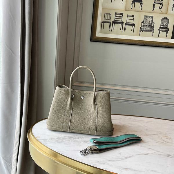 designer herbags mas s tote bags garden party leather garden new bag fashion first layer cowhide women's versatile large capacity handb
designer herbags mas s tote bags garden party leather garden new bag fashion first layer cowhide women's versatile large capacity handb