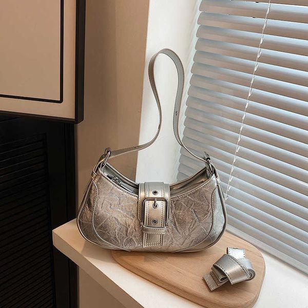 niche leather women's bag diagonal cross locomotive bag single shoulder saddle bag portable underarm bag new hand grip pattern
niche leather women's bag diagonal cross locomotive bag single shoulder saddle bag portable underarm bag new hand grip pattern