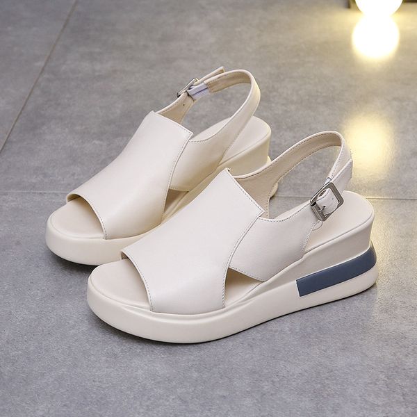 slippers 2023 fashion summer women sandals flat platform golden leather comfort casual punk shoes lady woman 230703, Black
slippers 2023 fashion summer women sandals flat platform golden leather comfort casual punk shoes lady woman 230703, Black