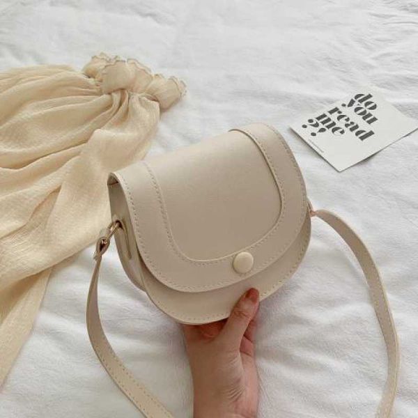 design sense small bag new fashionable saddle bag versatile sen series one shoulder fashionable crossbody women's bag popular
design sense small bag new fashionable saddle bag versatile sen series one shoulder fashionable crossbody women's bag popular