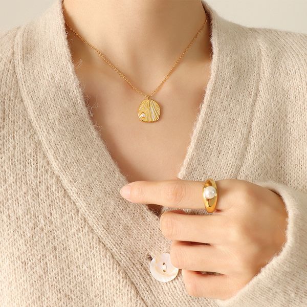 europe and the united states geometric women's cross chain convex pendant pearl necklace cross-border sales of niche design sense of fi, Silver
europe and the united states geometric women's cross chain convex pendant pearl necklace cross-border sales of niche design sense of fi, Silver