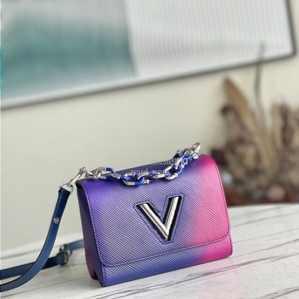 lm40156v designer chain bag luxury shoulder bag 19cm genuine leather handbag delicate knockoff crossbody bag with box yl177
lm40156v designer chain bag luxury shoulder bag 19cm genuine leather handbag delicate knockoff crossbody bag with box yl177