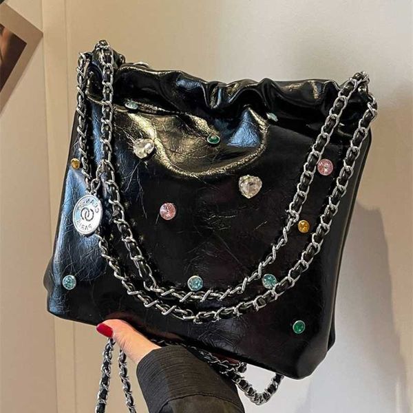 evening bags chain bin bag women new fashion color diamond tote versatile ins large capacity messenger 230704
evening bags chain bin bag women new fashion color diamond tote versatile ins large capacity messenger 230704