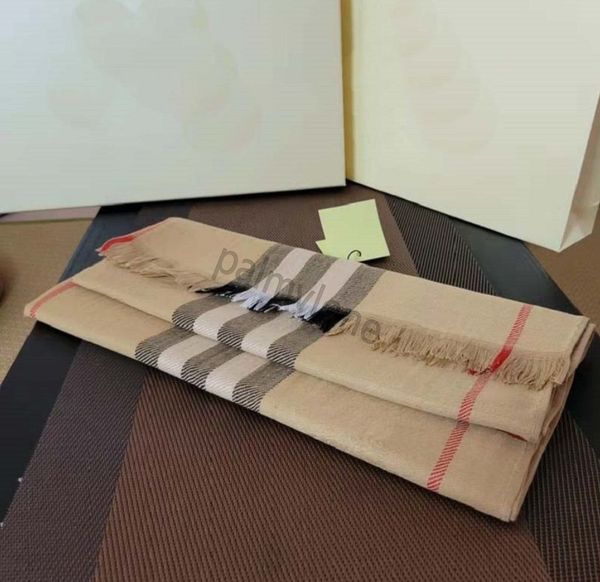 scarf designer cashmere high-end soft thick classic plaid printed men's and women's fashion suits scarves warm b scarves, Blue;gray
scarf designer cashmere high-end soft thick classic plaid printed men's and women's fashion suits scarves warm b scarves, Blue;gray