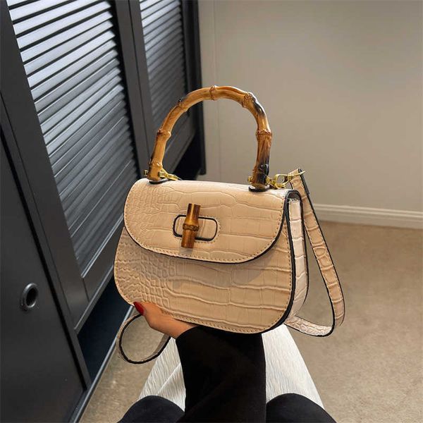 small design bag for women new crocodile pattern bamboo knot handbag sweet saddle crossbody bag
small design bag for women new crocodile pattern bamboo knot handbag sweet saddle crossbody bag