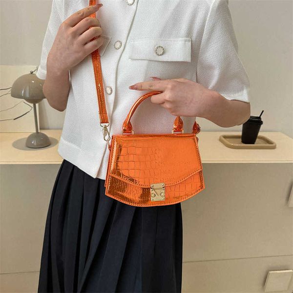 tidal stone pattern bag for women new fashion lock chain portable small square bag metal color one shoulder crossbody saddle bag
tidal stone pattern bag for women new fashion lock chain portable small square bag metal color one shoulder crossbody saddle bag