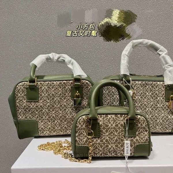 amazona lady designer spain bags loewsbag girl bag family's fabric small square dazzling elegant lady planting grass second versatile t
amazona lady designer spain bags loewsbag girl bag family's fabric small square dazzling elegant lady planting grass second versatile t