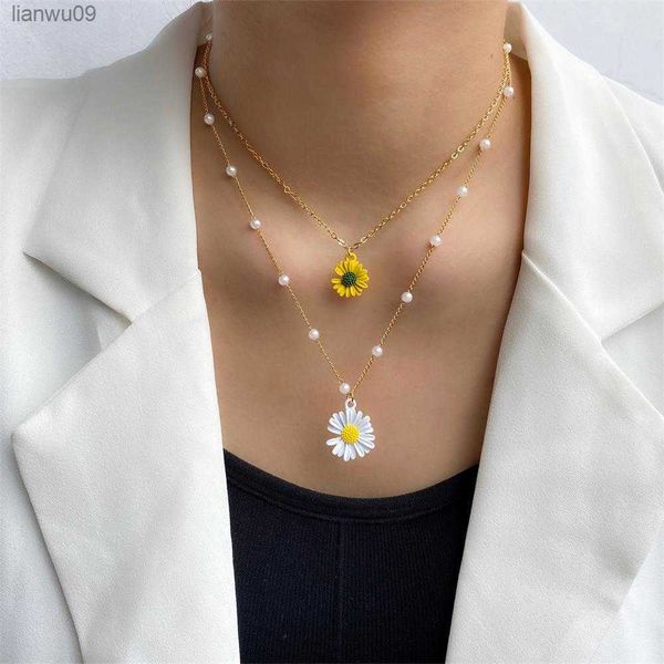 gold color layered flower pendant necklace women bohemian small daisy pearl chain collar necklace female 2021 boho jewelry gifts l230704, Silver
gold color layered flower pendant necklace women bohemian small daisy pearl chain collar necklace female 2021 boho jewelry gifts l230704, Silver