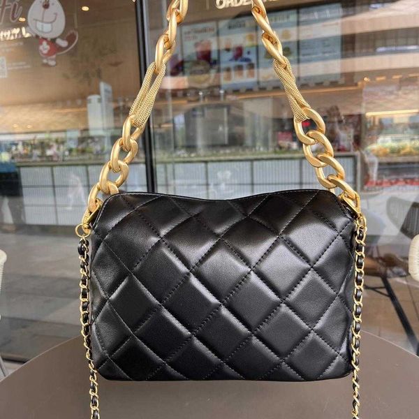 channel designer women's bag 23a large flap hobo sheepskin underarm bag with tassel hardware genuine leather handbags
channel designer women's bag 23a large flap hobo sheepskin underarm bag with tassel hardware genuine leather handbags