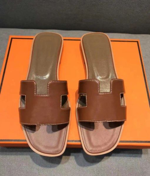 2023 sandales fashion sandals genuine leather women slippers summer luxury flat slides ladies beach sandal party wedding oran slipper, Black
2023 sandales fashion sandals genuine leather women slippers summer luxury flat slides ladies beach sandal party wedding oran slipper, Black