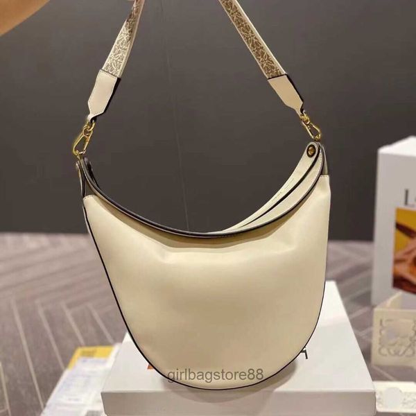 underarm lady spain girl saddle luna bag designer bags single loewsbag knitted embroidery shoulder women's strap backpack t5b1
underarm lady spain girl saddle luna bag designer bags single loewsbag knitted embroidery shoulder women's strap backpack t5b1