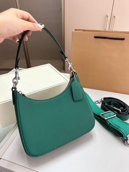 designer tote shopping bag fashion flower handbag women metal embellished shoulder crossbody bags in four colors 2023
designer tote shopping bag fashion flower handbag women metal embellished shoulder crossbody bags in four colors 2023