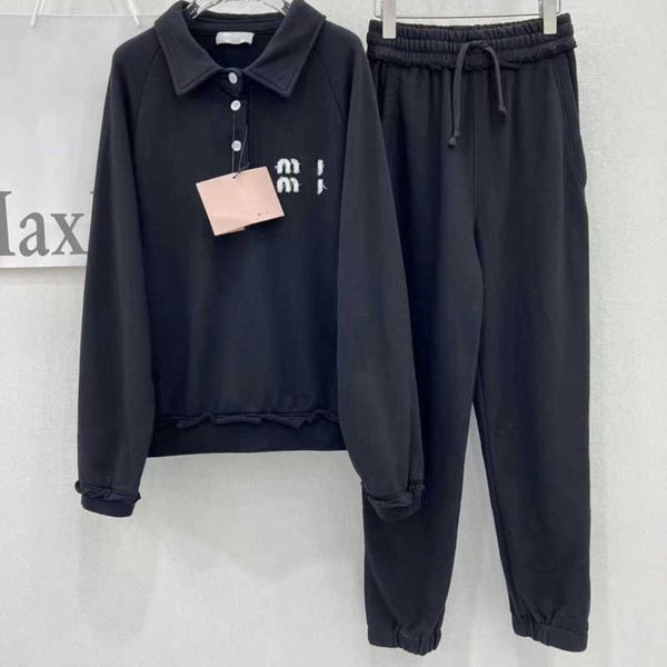 luxury brand tracksuits miu lapel sweatshirt women long sleeve polo shirt miu designer pants set jogging casual pants two piece set embroide, Gray
luxury brand tracksuits miu lapel sweatshirt women long sleeve polo shirt miu designer pants set jogging casual pants two piece set embroide, Gray