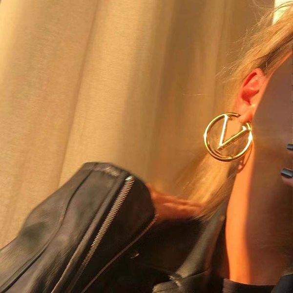 v l earrings hoops designer earrings hoop earrings designer pearl earrings stud earrings gold earing big circle accessories designer jewelry, Golden;silver
v l earrings hoops designer earrings hoop earrings designer pearl earrings stud earrings gold earing big circle accessories designer jewelry, Golden;silver