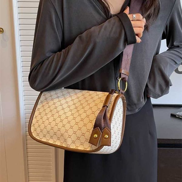 evening bags niche design popular and versatile women's bag high-end texture foreign style casual large capacity carrying shoulder 2307
evening bags niche design popular and versatile women's bag high-end texture foreign style casual large capacity carrying shoulder 2307