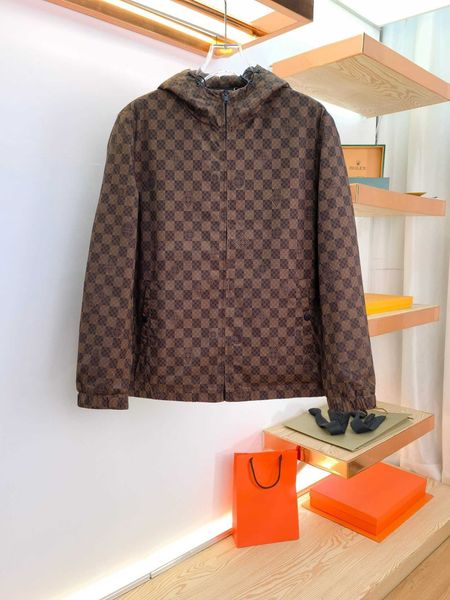 autumn and winter men's hooded printed down coat, the upper body is shaped, feel soft and comfortable, the version is simple and fashio, Black;brown
autumn and winter men's hooded printed down coat, the upper body is shaped, feel soft and comfortable, the version is simple and fashio, Black;brown