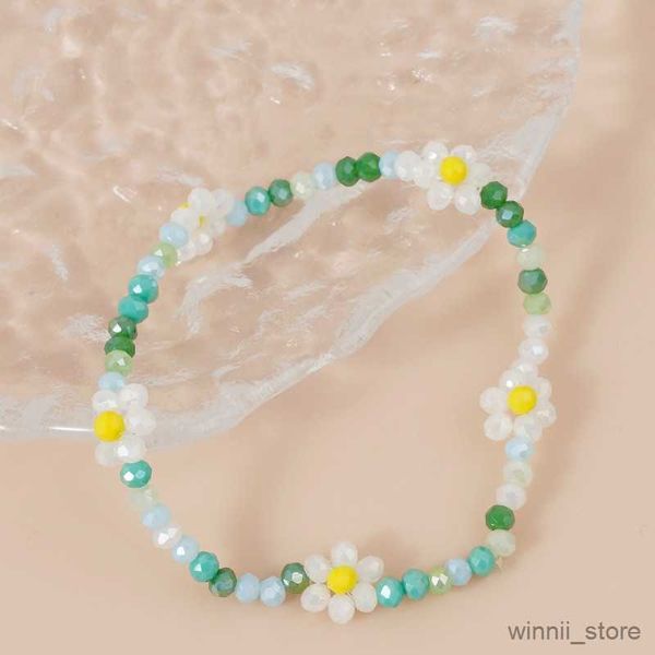 charm bracelets sweet handmade flower bracelet for women girl exquisite charm small beads chain bracelets jewelry r230704, Golden;silver
charm bracelets sweet handmade flower bracelet for women girl exquisite charm small beads chain bracelets jewelry r230704, Golden;silver