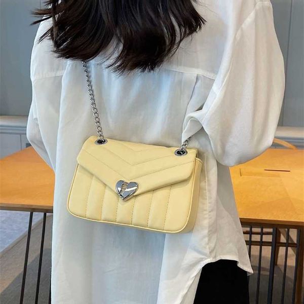new evening bags small crowd design pink love chain square bag trendy summer simple and versatile underarm shoulder crossbody 230704
new evening bags small crowd design pink love chain square bag trendy summer simple and versatile underarm shoulder crossbody 230704
