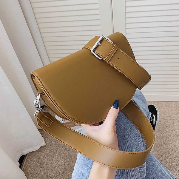 net red texture small bag women's bag spring fashion wide shoulder belt single shoulder cross-body saddle bag
net red texture small bag women's bag spring fashion wide shoulder belt single shoulder cross-body saddle bag