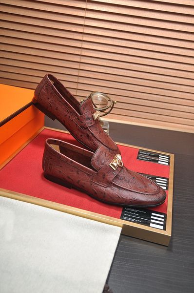 2023 mens formal dress shoes gentlemen brand designer genuine leather shoes men business casual flats size 38-45, Black
2023 mens formal dress shoes gentlemen brand designer genuine leather shoes men business casual flats size 38-45, Black