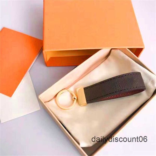 keychain high qualtiy key chain ring holder brand designers porte clef gift men women car bag keychains, Golden;silver
keychain high qualtiy key chain ring holder brand designers porte clef gift men women car bag keychains, Golden;silver