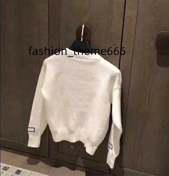 2021 fashion autumn european high-end custom women's sweater alphabet embroidery large size comfortable warm winter bottom top, White;black
2021 fashion autumn european high-end custom women's sweater alphabet embroidery large size comfortable warm winter bottom top, White;black