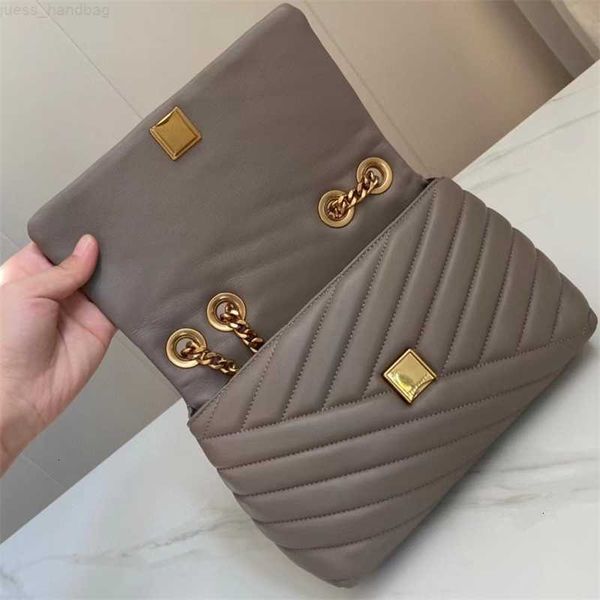designer bag tb kira sheepskin chain 2022 new underarm single shoulder qingdao, Pink;blue
designer bag tb kira sheepskin chain 2022 new underarm single shoulder qingdao, Pink;blue