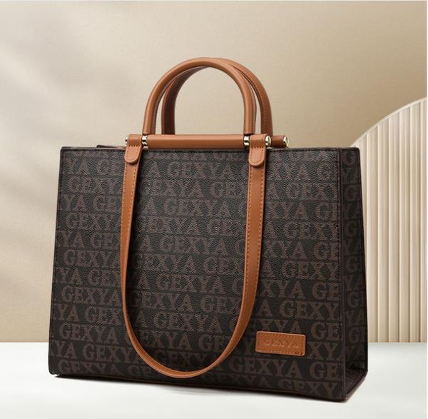 big bag 2023 new women's bag wholesale fashion atmosphere women's handbag retro large capacity tote bag
big bag 2023 new women's bag wholesale fashion atmosphere women's handbag retro large capacity tote bag