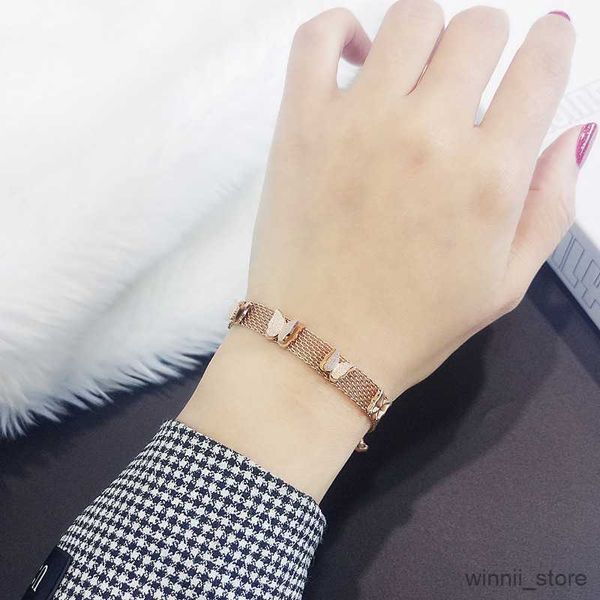 charm bracelets stainless steel new fashion fine jewelry layer welding matte butterfly charm mesh chain bracelets for women r230704, Golden;silver
charm bracelets stainless steel new fashion fine jewelry layer welding matte butterfly charm mesh chain bracelets for women r230704, Golden;silver
