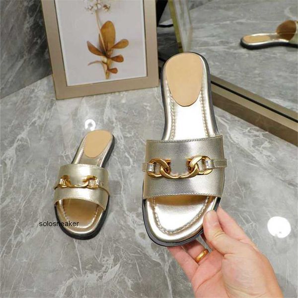 outdoor luxury slippers men and women summer sandals beach slippers herringbone slippers casual valentinoly home fashion cartoon 1txh, Black
outdoor luxury slippers men and women summer sandals beach slippers herringbone slippers casual valentinoly home fashion cartoon 1txh, Black