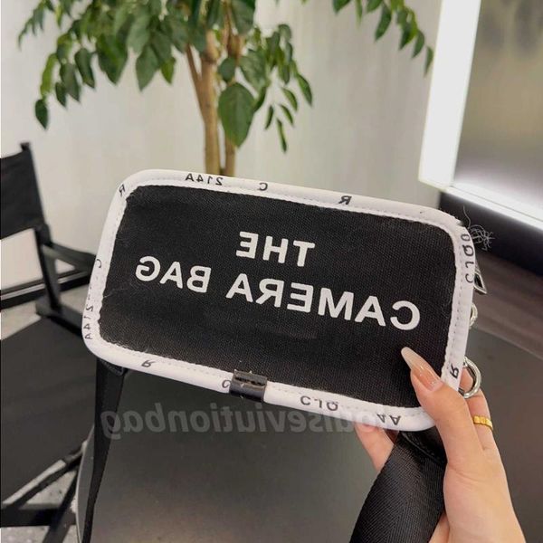 lm40156v designer womens shoulder bag letter pink green black color contrast camera bags versatile messenger bags canvas 104265
lm40156v designer womens shoulder bag letter pink green black color contrast camera bags versatile messenger bags canvas 104265