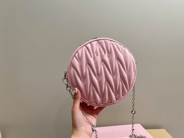 luxurious women's shoulder bag with pleated lambskin material delicate and soft paired with rhinestone bead chain crossbody bag designe
luxurious women's shoulder bag with pleated lambskin material delicate and soft paired with rhinestone bead chain crossbody bag designe