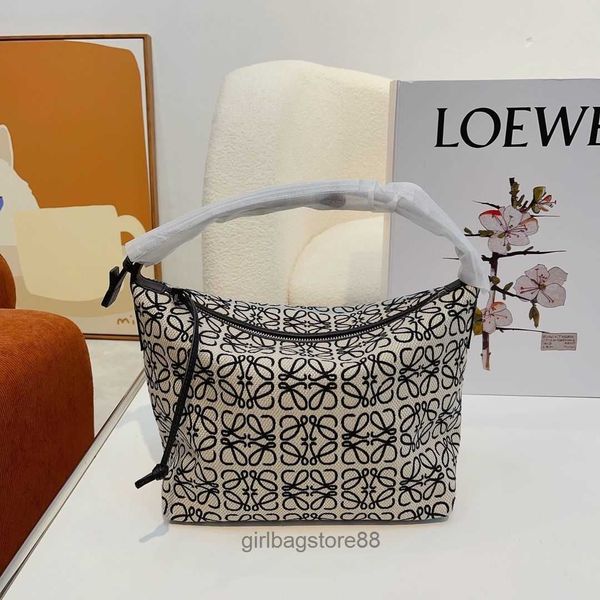 wrist spain girl bag designer bags cubi canvas handbags totes loewsbag lady handheld jacquard handbag graffiti leopard pattern embroidery
wrist spain girl bag designer bags cubi canvas handbags totes loewsbag lady handheld jacquard handbag graffiti leopard pattern embroidery