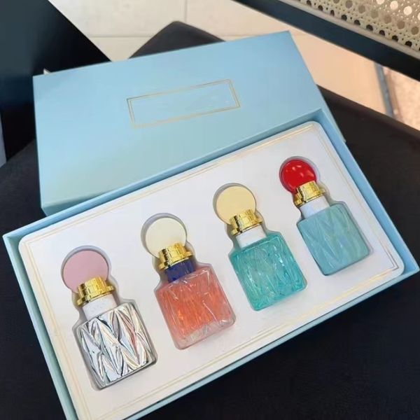 brand perfume 4 types perfume set 20ml eau de parfum long time lasting smell fragrance body perfume lady parfum gifts
brand perfume 4 types perfume set 20ml eau de parfum long time lasting smell fragrance body perfume lady parfum gifts